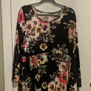 Plus Size Women's Floral Tunic